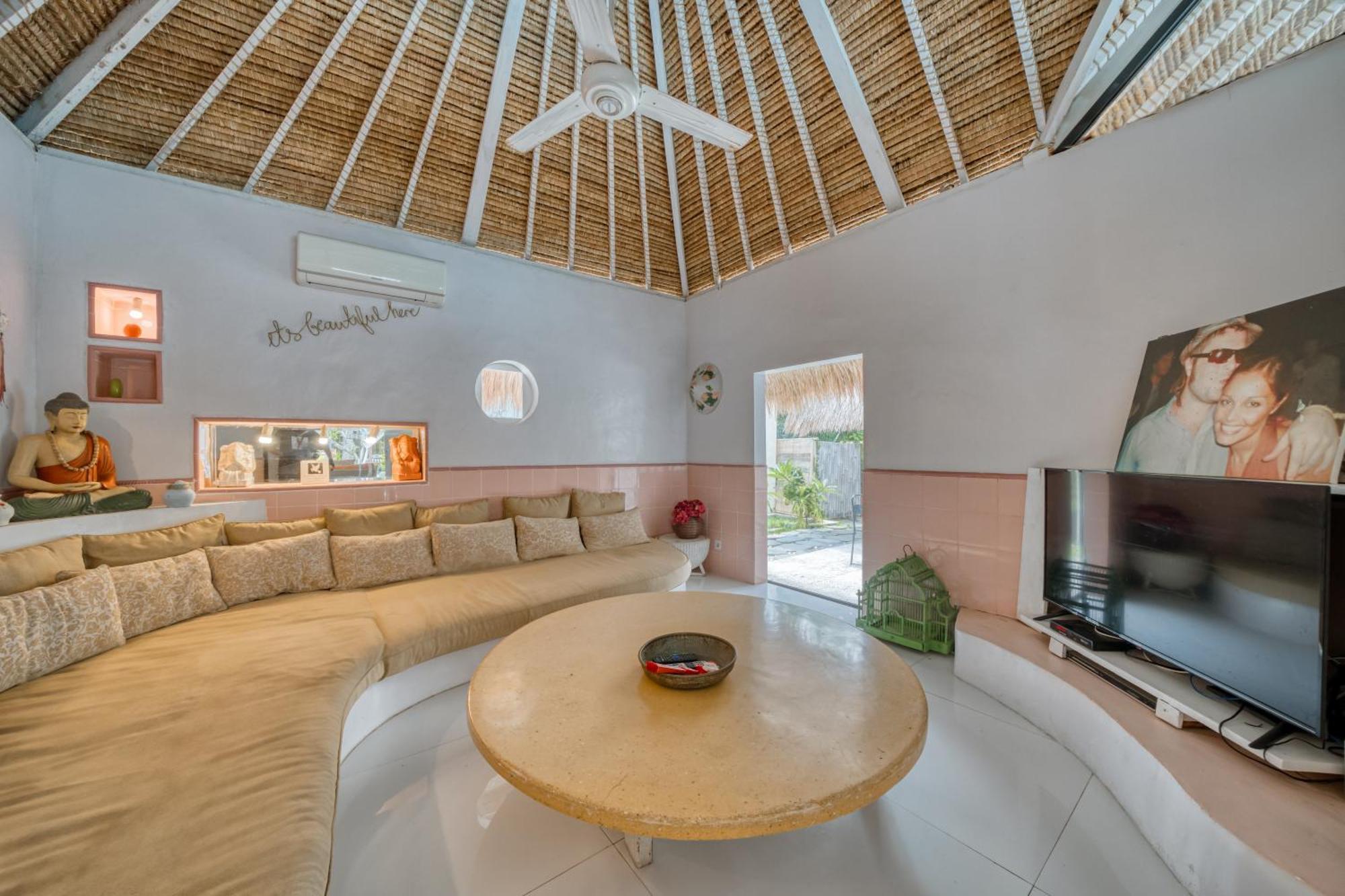 Villa Kalis, 10 Bedroom Family And Group Villa Seminyak  Bagian luar foto